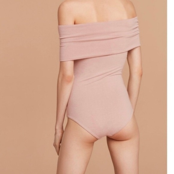 Aritzia Wilfred off shoulder blush bodysuit 🌷 - Picture 3 of 5